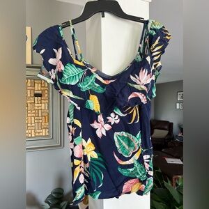 Only Navy Cold Shoulder Top